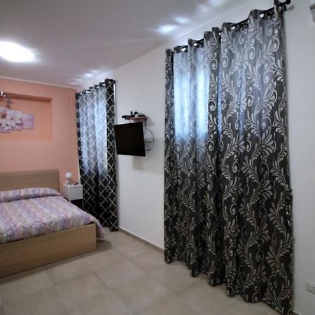 La Rosatea Rooms 몬레알레 외부 사진